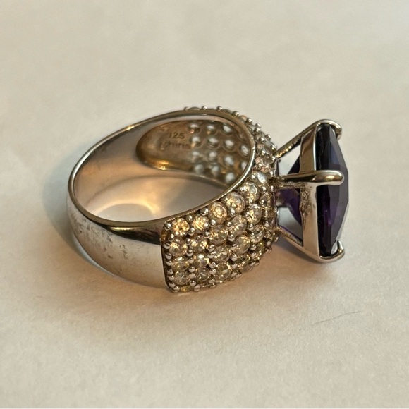 Amethyst and White Topaz Ring, JVC - Picture 3 of 6